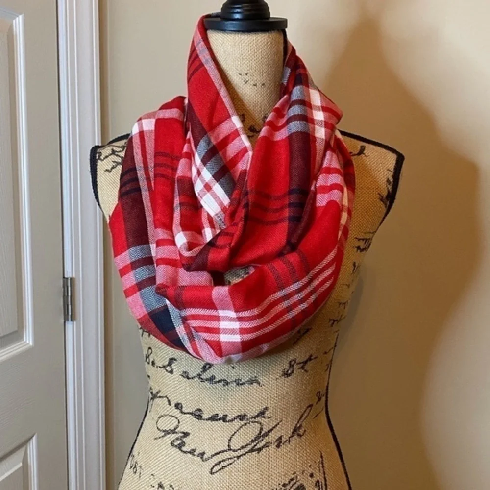 NWOT Red Plaid Infinity Scarf - Picture 3 of 6